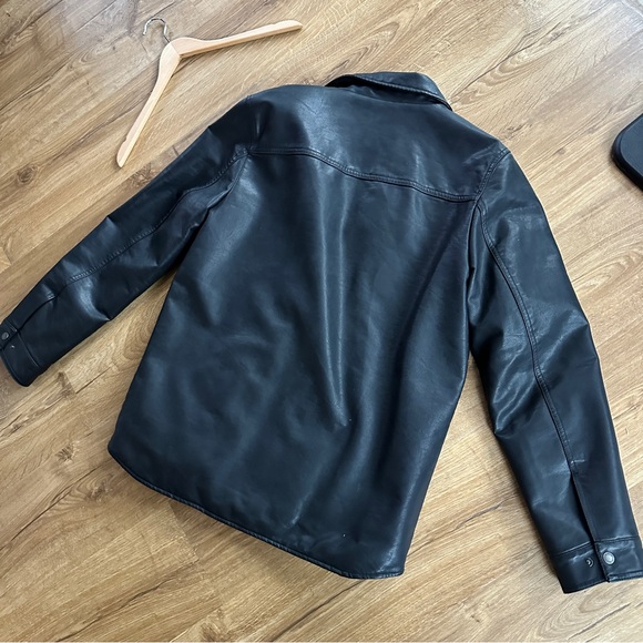 LEVIS Faux Leather Sherpa Lined Black Snap Zip Trucker Jacket NWT Mens Sz M - Picture 9 of 12